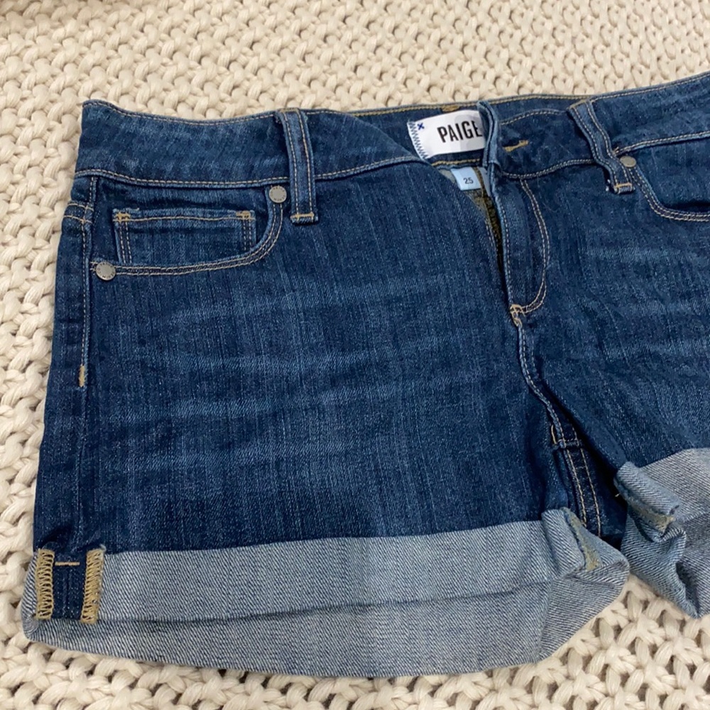 Paige size 25